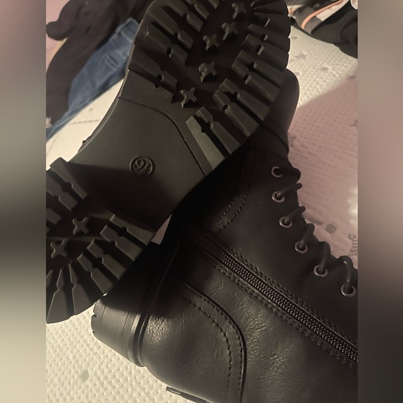 New - Picture 3 of 6